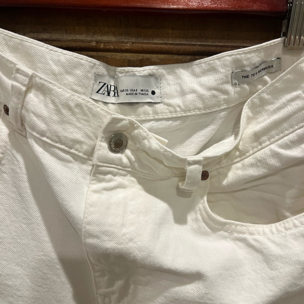 Zara The 70s Bermuda Wide Leg High Rise Jean shorts Size 6 - Picture 4 of 7